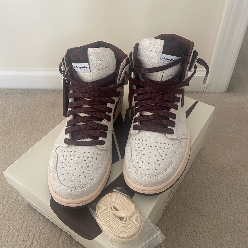 A Ma Maniere Jordan 1 sneakers